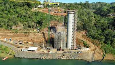 Avanza construcción del Puente de la Integración