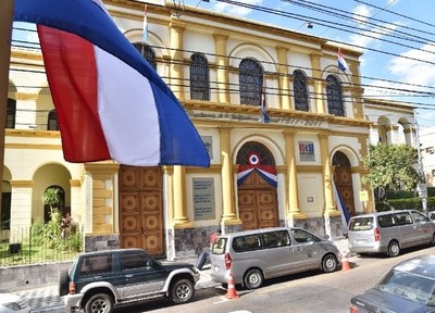 SET detectó red de empresas que vendían facturas falsas