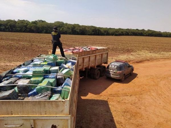 Brasil decomisa récord de 33 toneladas de marihuana en frontera con Paraguay