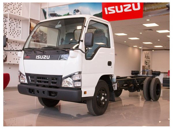 Isuzu QKR 3.5 toneladas turbo - Automotor