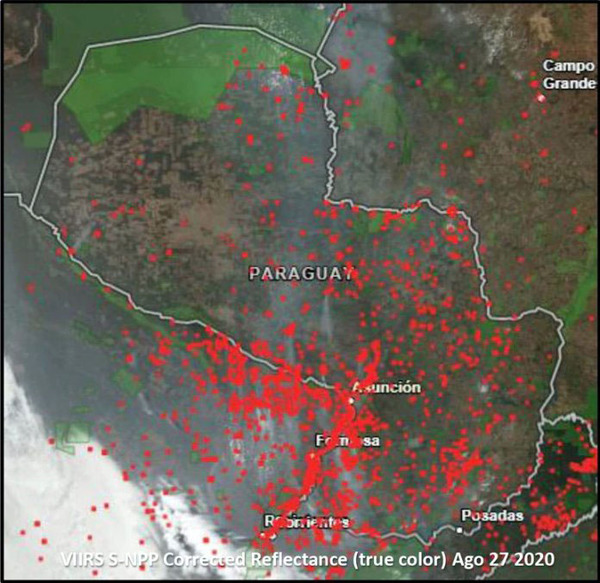 Cerca de 3.000 incendios forestales cubren de humo al país