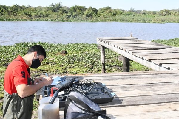 Presentan informe final de mediciones de calidad de agua en Laguna Cerro - ADN Paraguayo