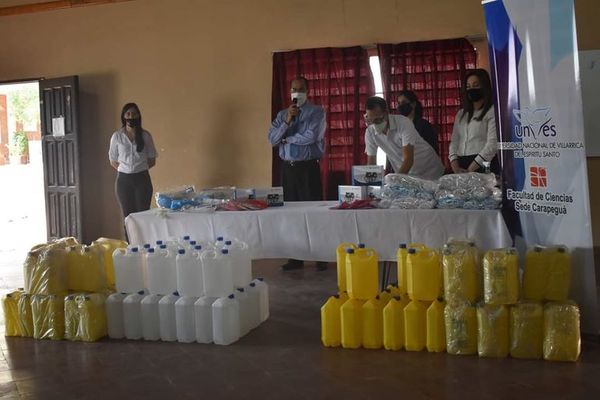 Donan equipos de bioseguridad e insumos a hospital y USF de Carapeguá  - Nacionales - ABC Color