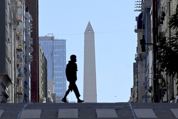 Argentina extiende cuarentena hasta 20 de septiembre en día récord de casos » Ñanduti