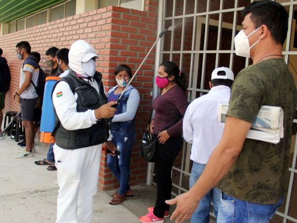 Bolivia flexibiliza cuarentena para evitar “coronahambre”