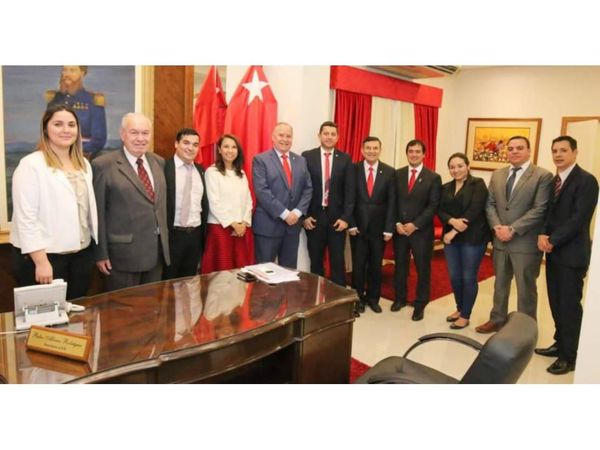 Abogado acusa a Alliana de tener operadores en ANR y otros entes