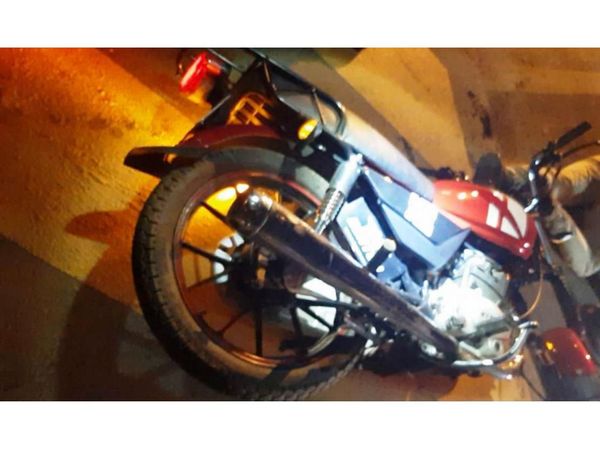 Policía de civil mata a supuesto asaltante y hiere a otro en Limpio