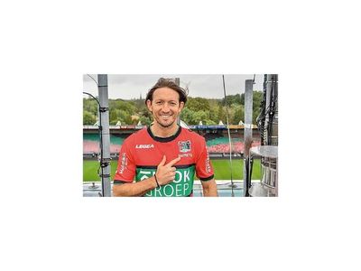 Édgar Barreto pierde en su regreso al NEC