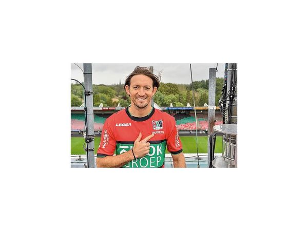 Édgar Barreto pierde en su regreso al NEC