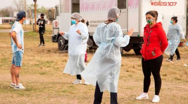 Argentina registra más de 10.000 nuevos casos de COVID-19 y 211 muertes diarias