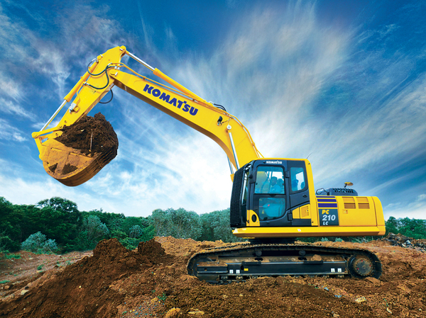 Automaq entrega la primera excavadora Komatsu PC210LC-10M0 en Paraguay
