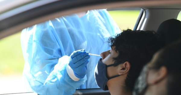 La Nación / Precios de test de COVID-19 en laboratorios privados orillan entre G. 475.000 y 600.000
