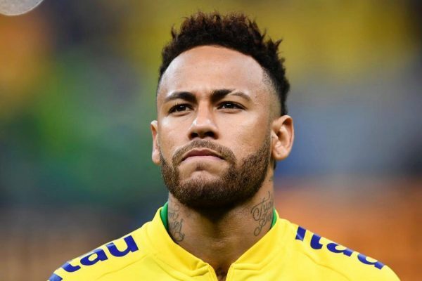 Neymar compareció a declarar por supuesto delito informático