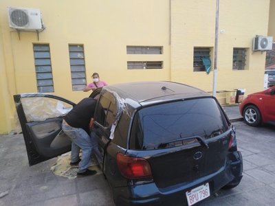 ¡Inseguridad en la propia Policía! Retuvieron su auto y, al retirar, encontró su vehículo destartalado y hasta sin volante - Megacadena — Últimas Noticias de Paraguay