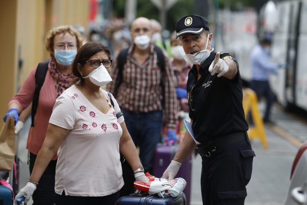 Unos 6.000 peruanos que quedaron desempleados en el extranjero serán repatriados - MarketData