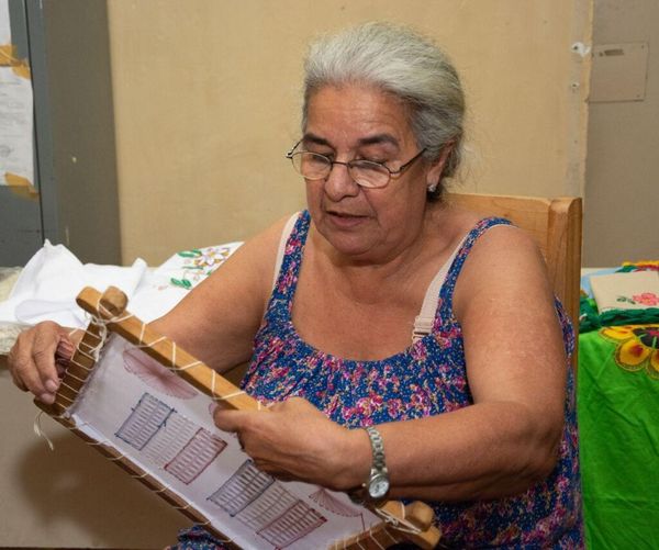Con 66 años aprende a leer y escribir dentro del Buen Pastor