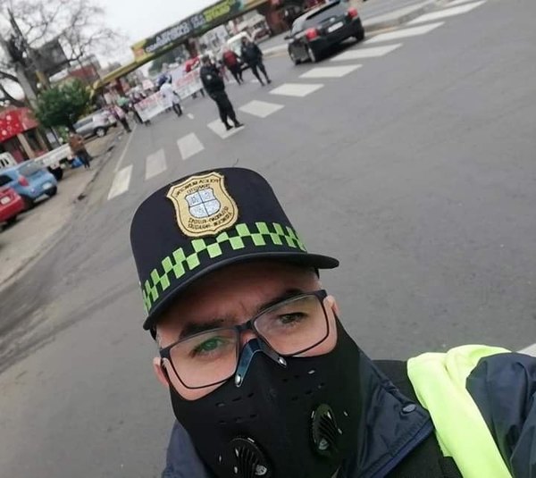 Crónica / TAPABOCAS Y CALOR: “Sudamos mucho pero aguantamos por conciencia”, he'i inspector