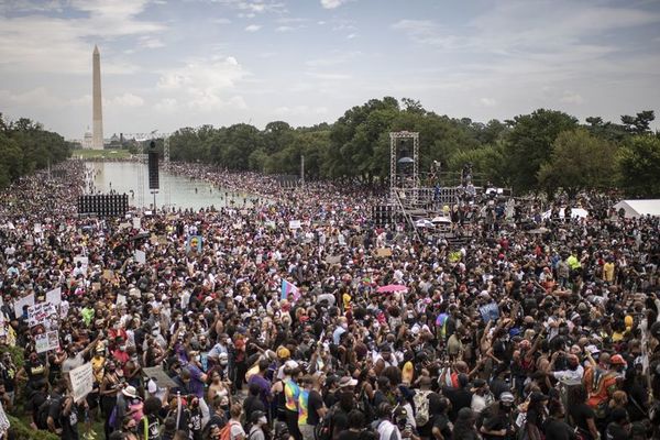Miles protestan en Washington contra el racismo en EE.UU. - Mundo - ABC Color