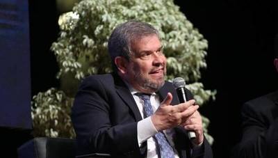 Estatales deberían agradecer en vez de pedir aumento salarial
