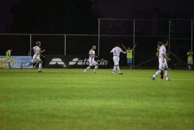 River Plate golpea en Los Jardines y aleja de la pelea a Guaraní