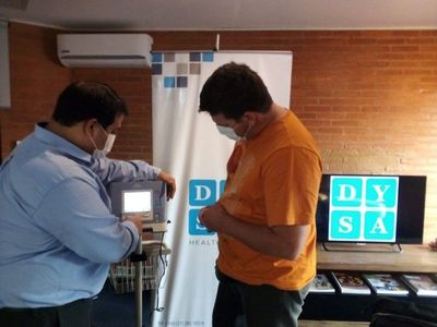 Agustina recibe un respirador y ya está a mitad de la meta