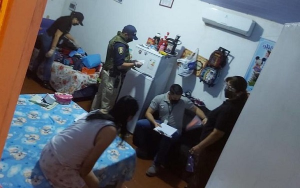 Allanan una vivienda en Ciudad del Este, buscando a asaltantes