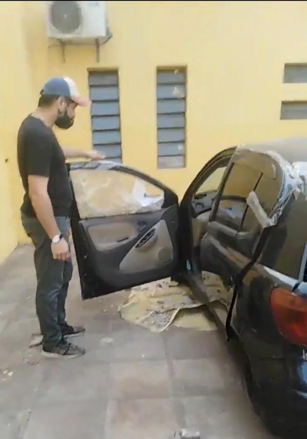 Ciudadano denuncia que su vehículo fue supuestamente desvalijado en el predio de la Comisaría de Ñemby » Ñanduti