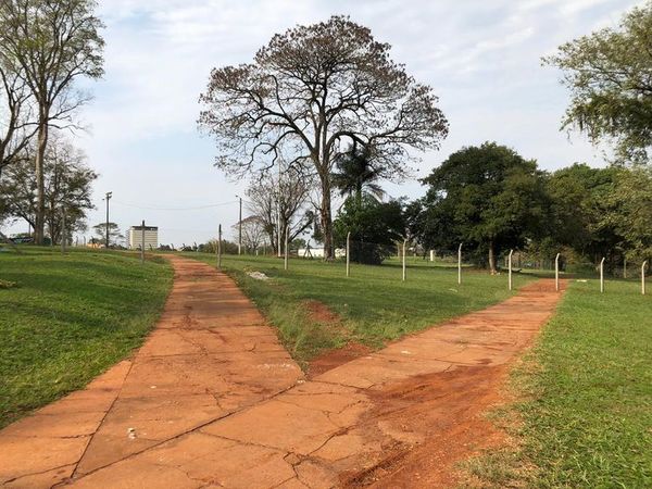 Privatizan parque de Itaipu y para ingreso se cobra G. 3 millones - ABC en el Este - ABC Color