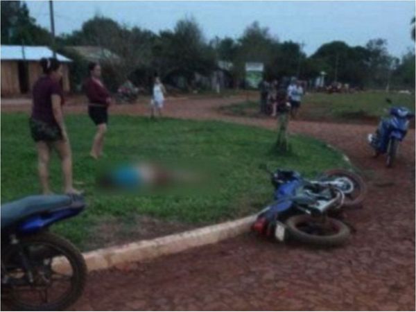 Adolescente muere por caída de una moto en Ñacunday