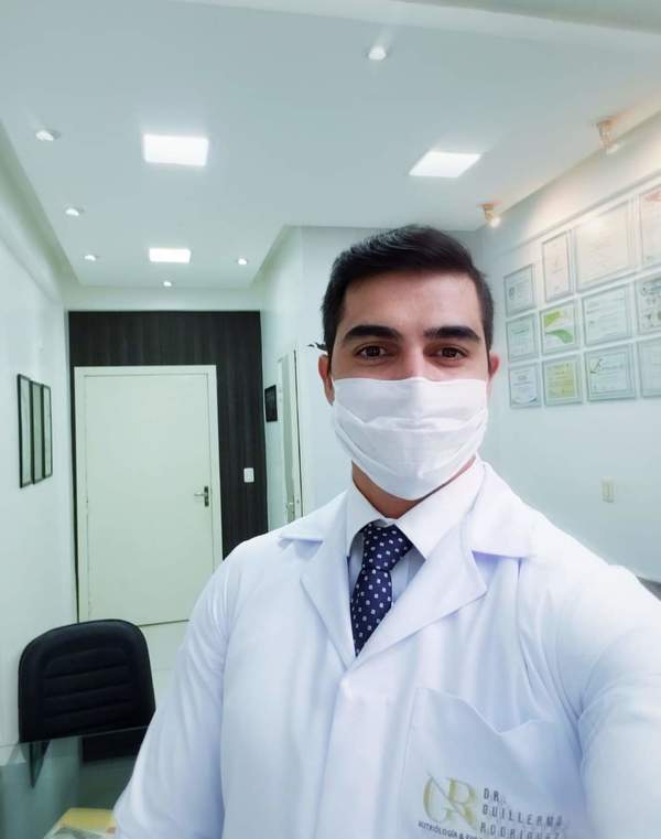 Ministerio de Salud censura a médico “influencer” de CDE