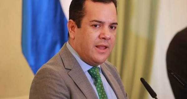 Friedmann renuncia al MAG tras ser imputado - Noticiero Paraguay