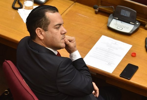 Friedmann anuncia que volverá al Senado para escudarse en sus fueros - ADN Paraguayo