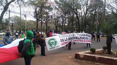 Ante protesta de exfuncionarios, desde la comuna afirman que no serán recontratados