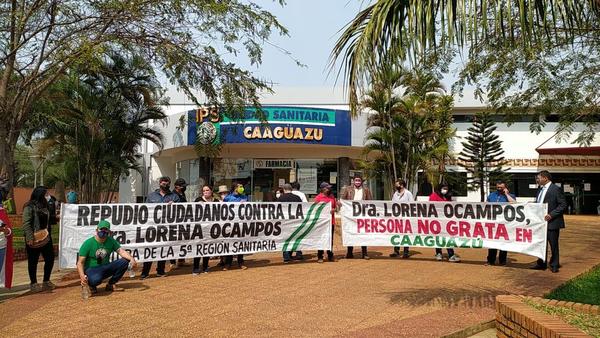 Siguen escrachando a Lorena Ocampos en Caaguazú – Prensa 5