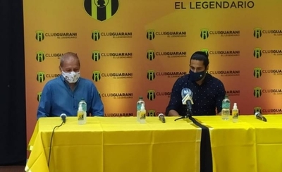 HOY / Cecilio Domínguez firma con Guaraní hasta fin de año