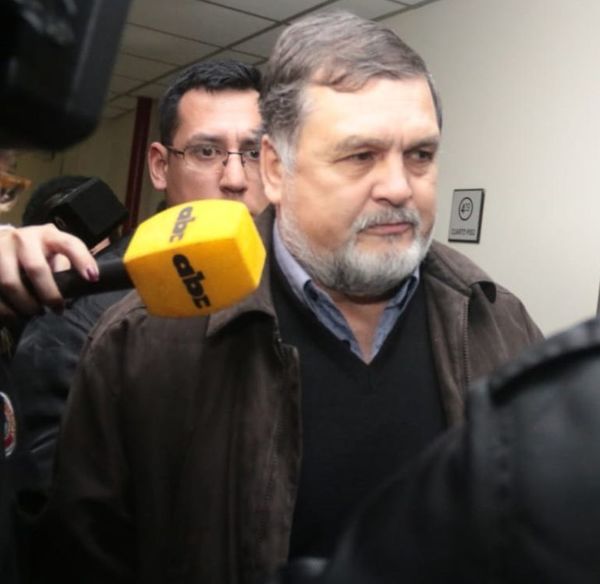 Fijan audiencia preliminar para exdirector del Detave y detenidos por esquema de coima - Nacionales - ABC Color