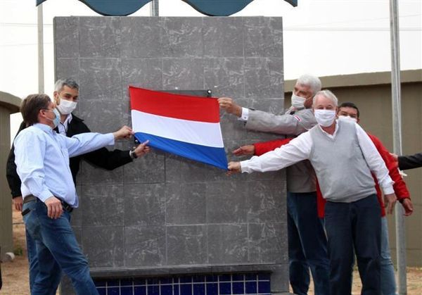 Inauguran acueducto para el Chaco Central - Nacionales - ABC Color