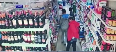 Descuidista en acción de Mariano Roque Alonso | Noticias Paraguay