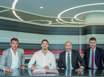 Ibrahimovic se compromete por una temporada más con el AC Milan