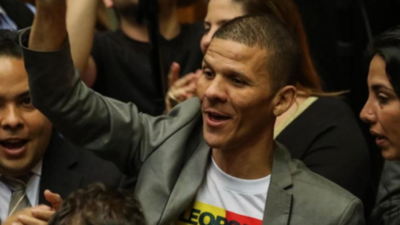 HOY / Régimen chavista libera presos políticos