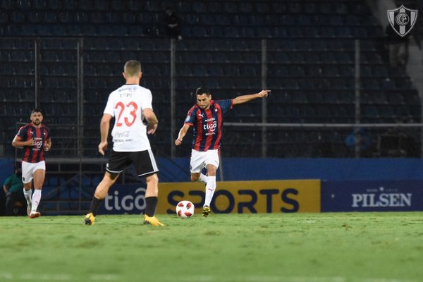 “Solo, como quien pasea por el shopping”, Cerro y otro mensaje irónico post-clásico - Megacadena — Últimas Noticias de Paraguay