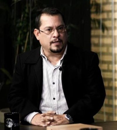 Dr. Carlos Torras internado por Covid pide salvar vidas donando plasma