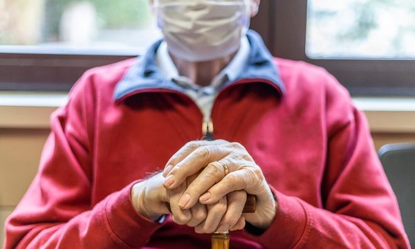 Denuncian abandono del gobierno en hogar de ancianos donde se detectaron casos positivos de covid-19