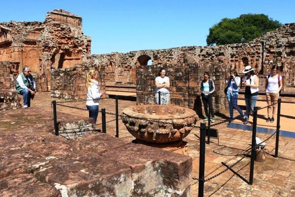 Capacitan a funcionarios para la Encuesta Nacional de Turismo Interno 2020 » Ñanduti