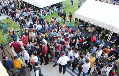 Estudio revela que el 83% de los millennials paraguayos no tiene empleo formal