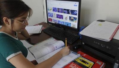 Educación virtual, provoca daño y estrés, según especialista
