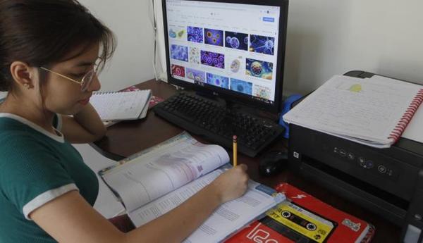 Educación virtual, provoca daño y estrés, según especialista