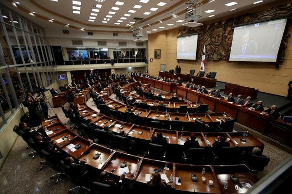 El Parlamento de Panamá cita a FCC por polémica sobre una millonaria obra hospitalaria - MarketData