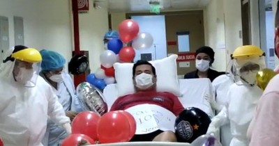 La Nación / Todo en contra: Casimiro Flor salió de alta, tras 13 días intubado por COVID-19