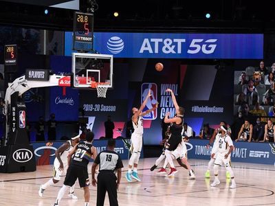 Jokic pone a Nuggets en semifinales